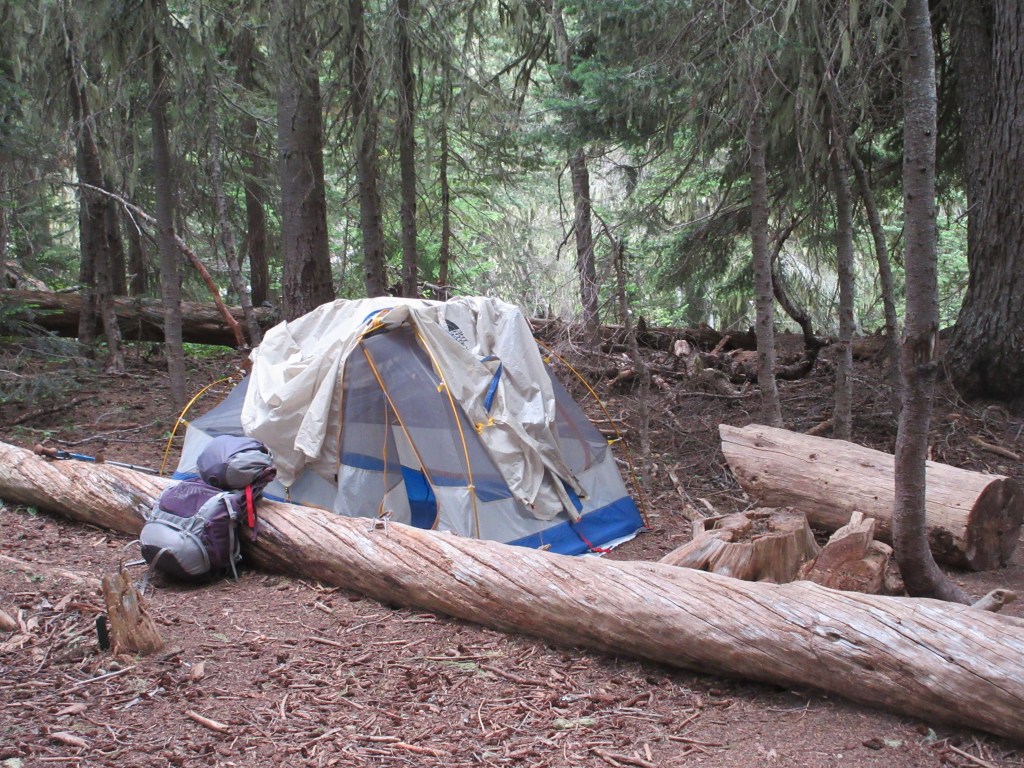 This image has an empty alt attribute; its file name is shannons-tent.jpg