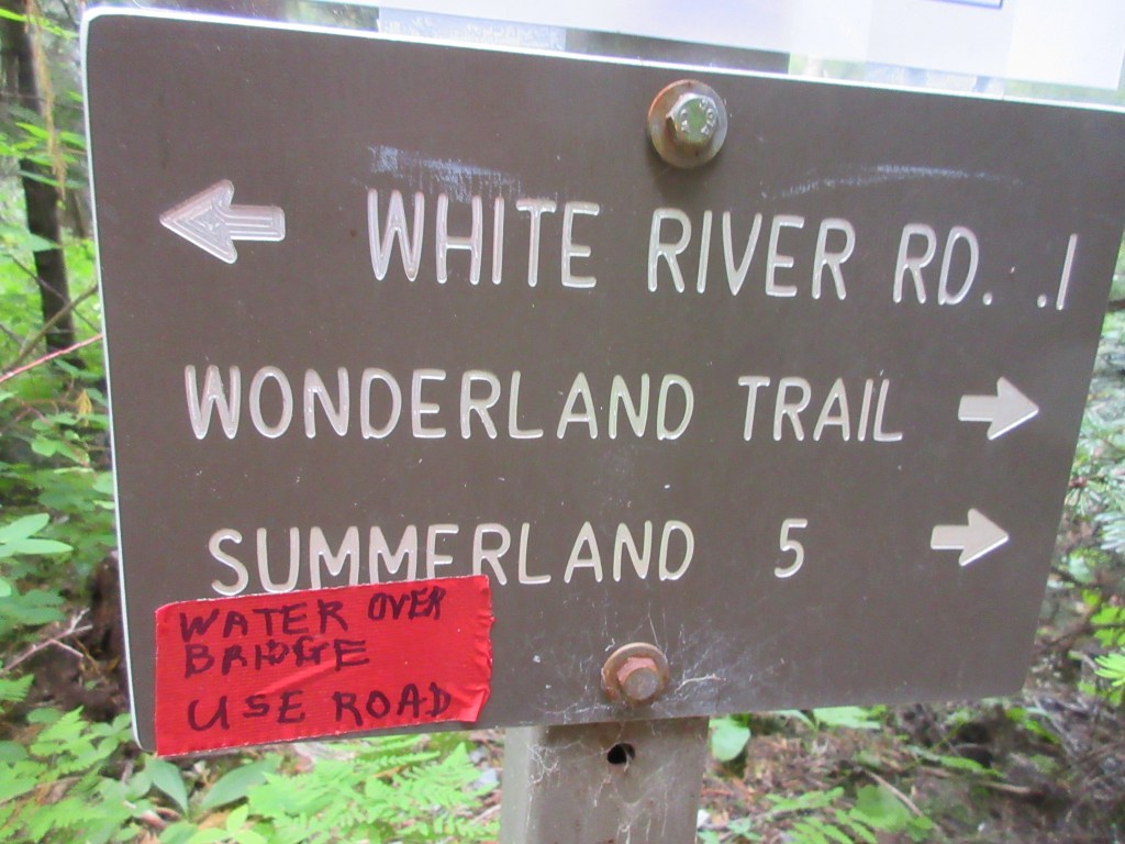 This image has an empty alt attribute; its file name is wr-sign.jpg