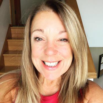 Lisa Profile Picture